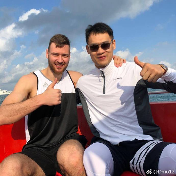 窗口期体能课后，深圳男篮刷新队史纪录备战欧超杯，更衣室稳定，轮换策略成焦点(深圳篮球比赛)